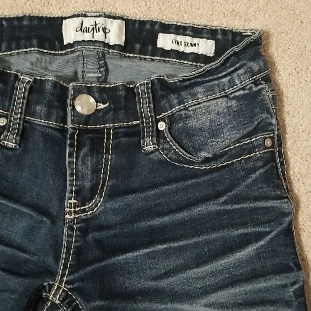 Daytrip 'Lynx' Skinny Jeans 25 - Picture 5 of 7